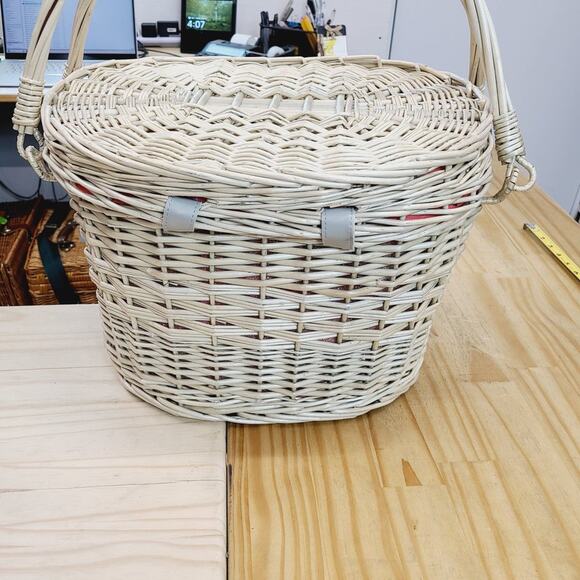 Picnic Time Wicker Picnic Basket for 2 (Watermelon Collection) **NEW, W/ TAGS** - Picture 1 of 10